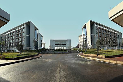 宜賓縣商職中 職業(yè)教育的光彩之路